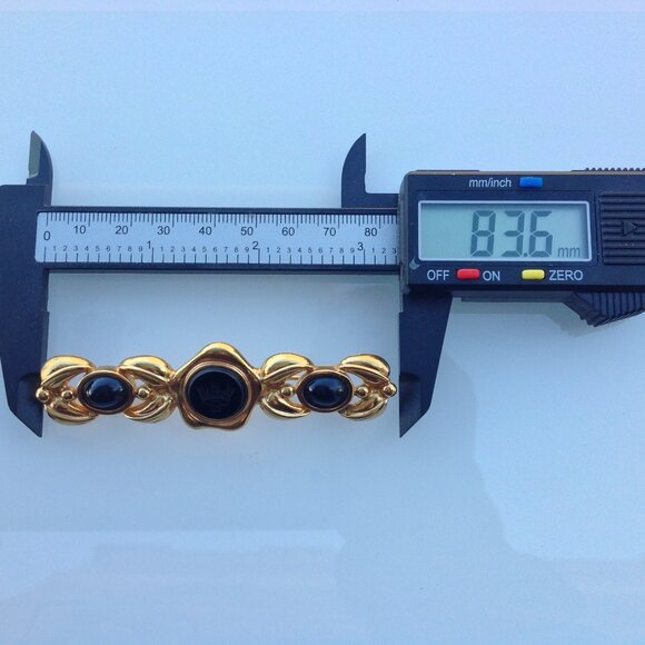 Fendi Brooch Victorian Revival Bar Rhodium Gold Intaglio Logo + Onyx Cabochons - Picture 13 of 16